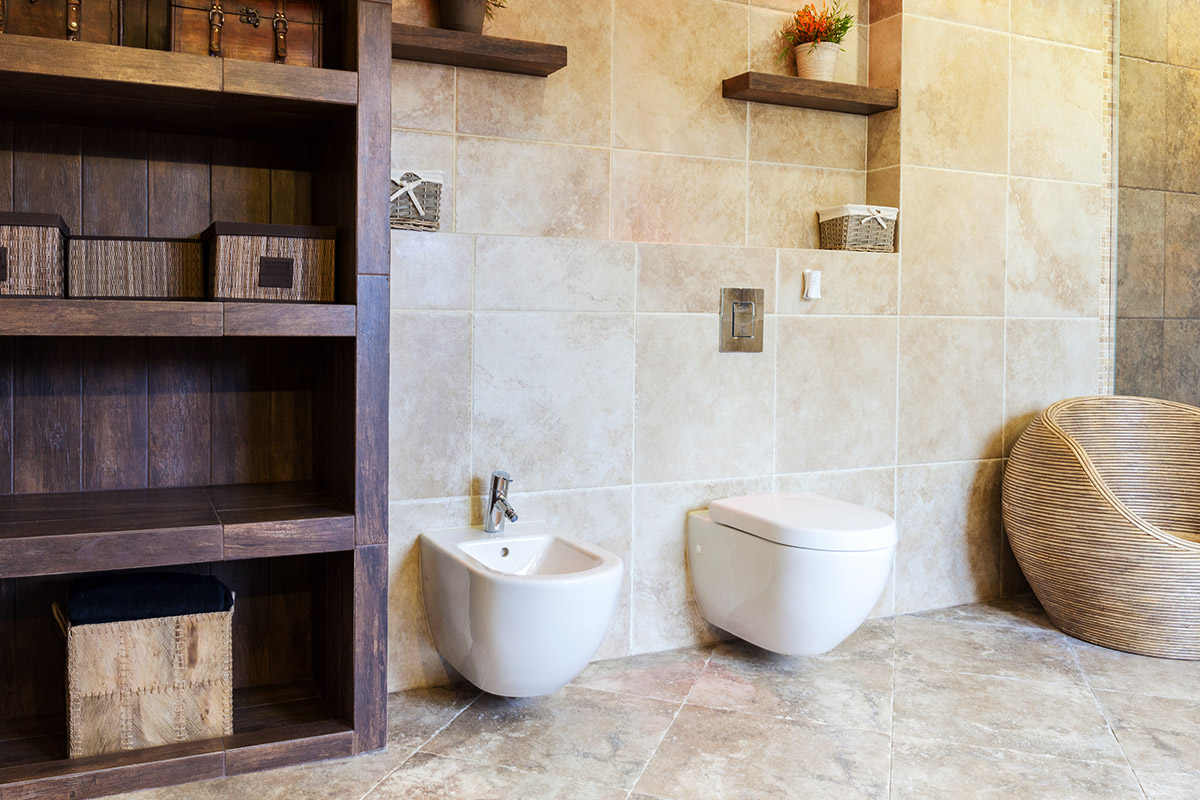 Sanitari bagno sospesi